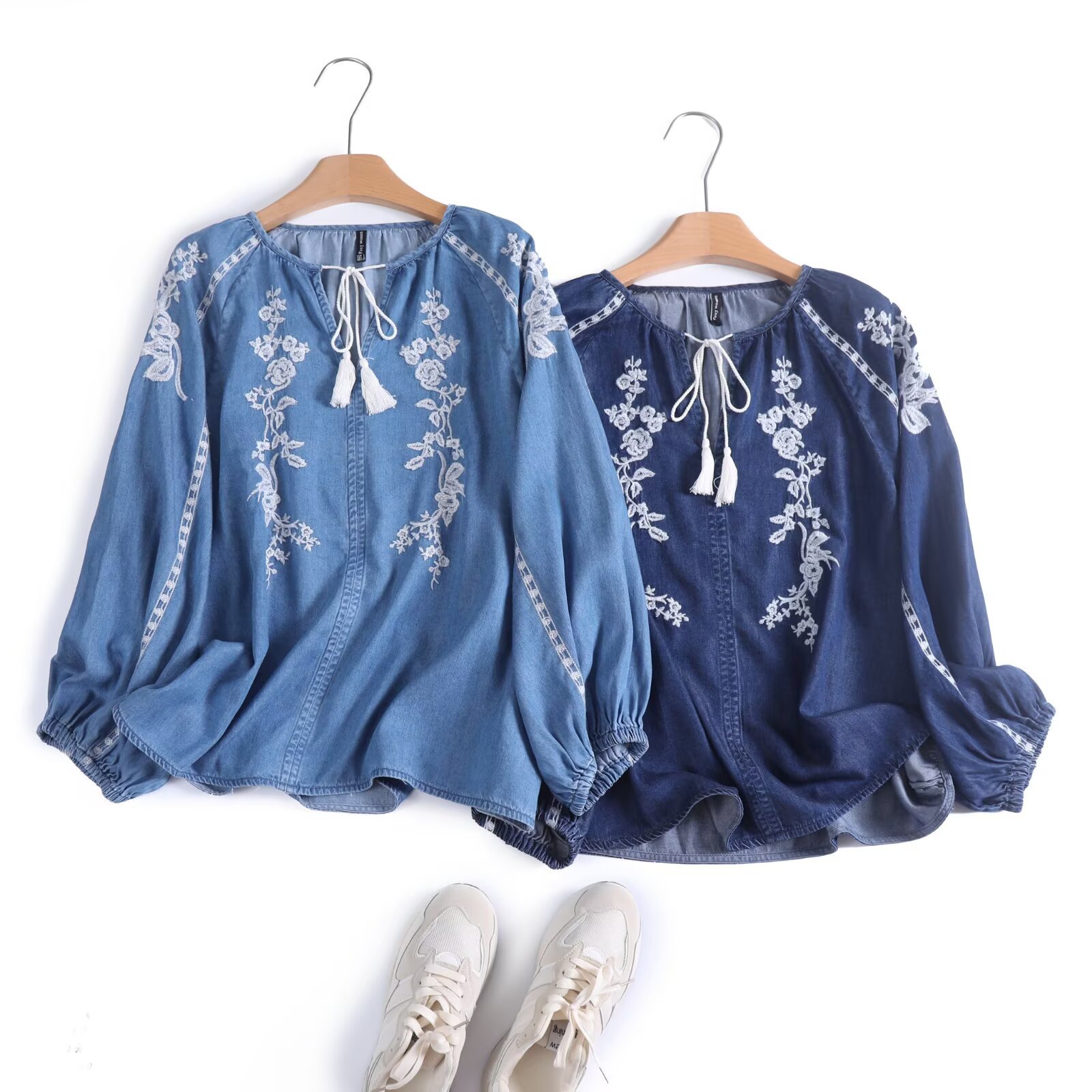 Tassel Fringe Trim - 女性デニムブラウストップ花刺繍ランタンスリーブラウンドカラーレースアップタッセルヴィンテージシャツトップス 2025 秋ストリート