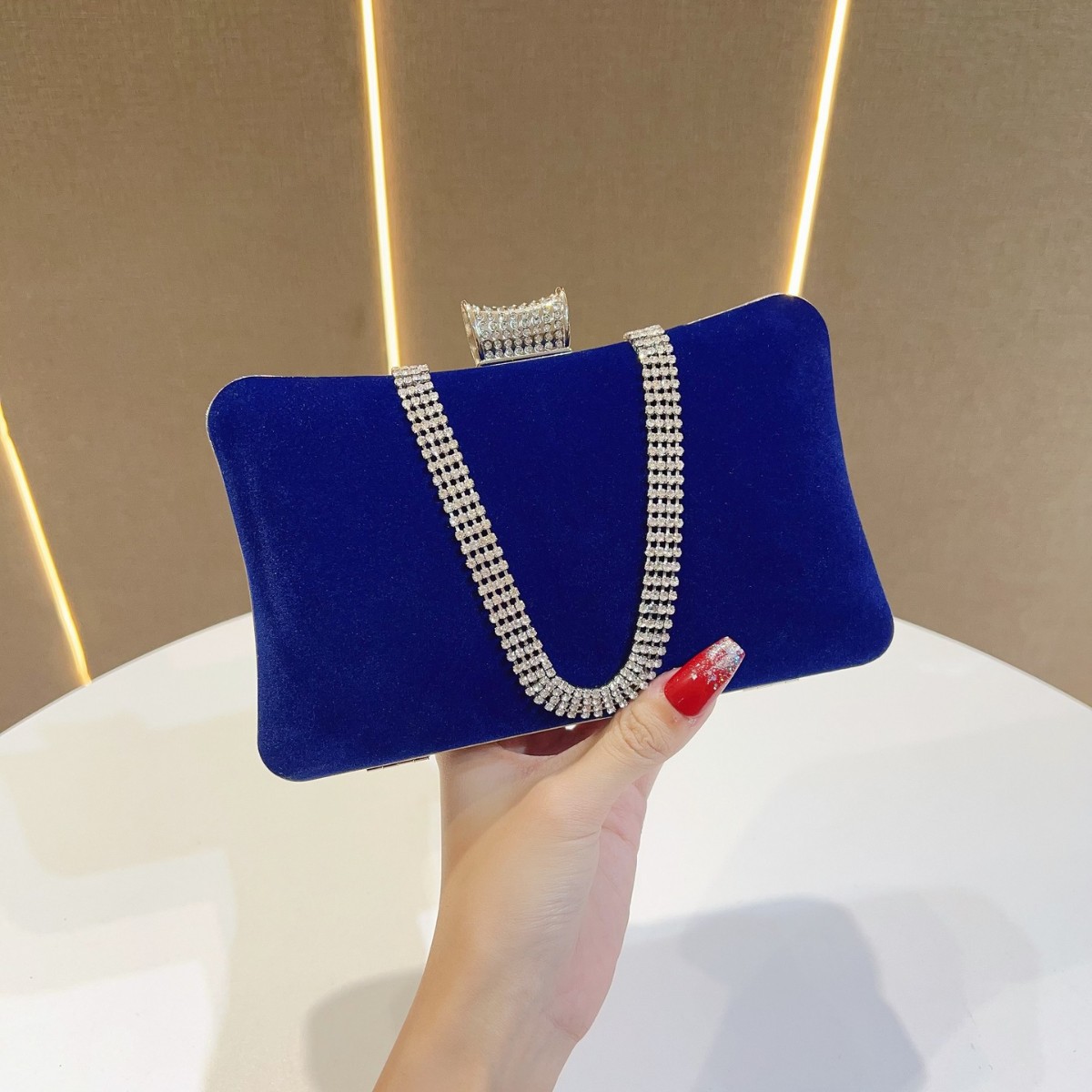 Tassel Fringe Trim - 2025 ベルベットバンケットバッグ女性のダイヤモンドイブニングドレス財布ベロアワンショルダーパーティー旅行ハンドバッグエレガントなトート
