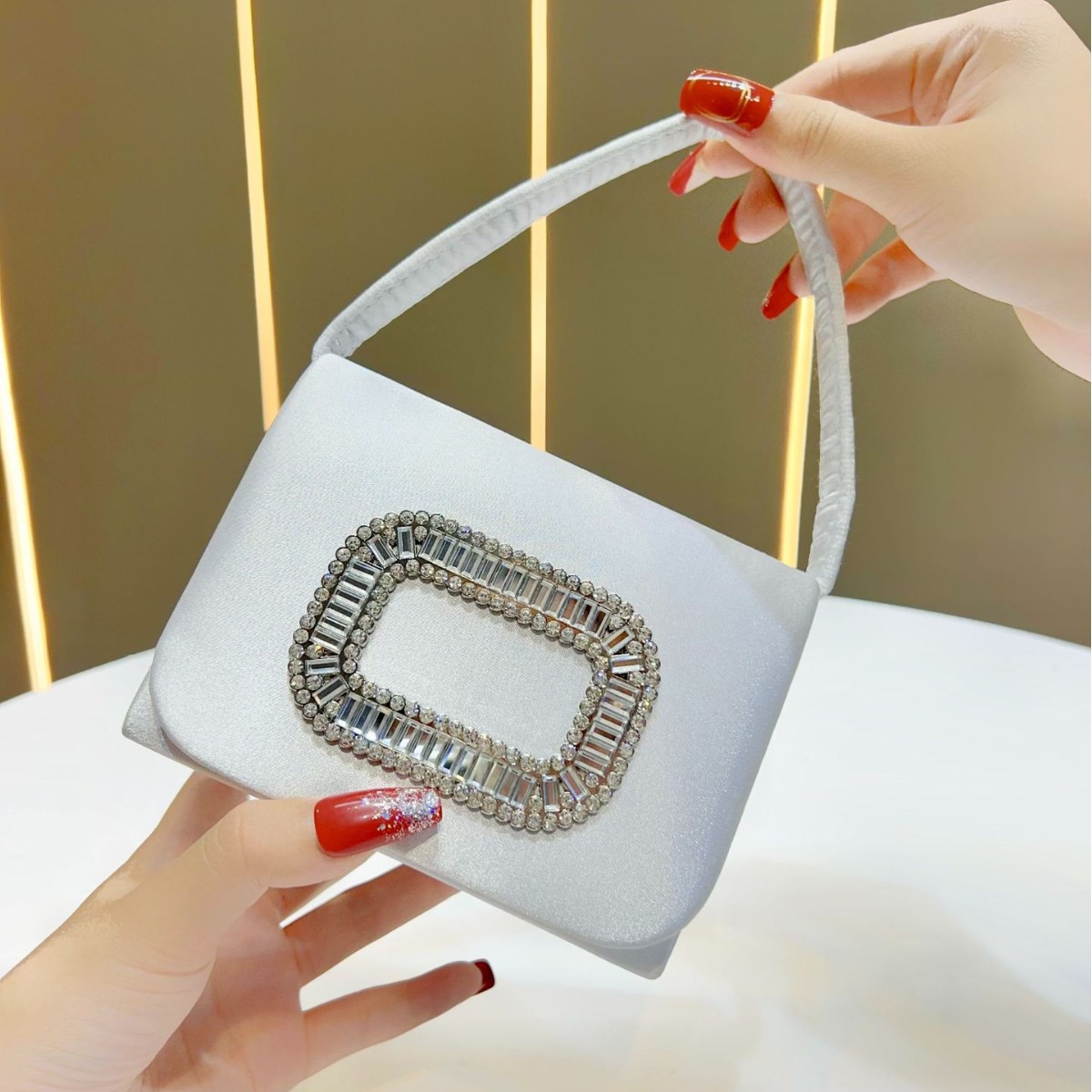 高級ミニスクエアハンドバッグレディースダイヤモンドスタッズイ - Tassel Fringe Trim のレビューと価格