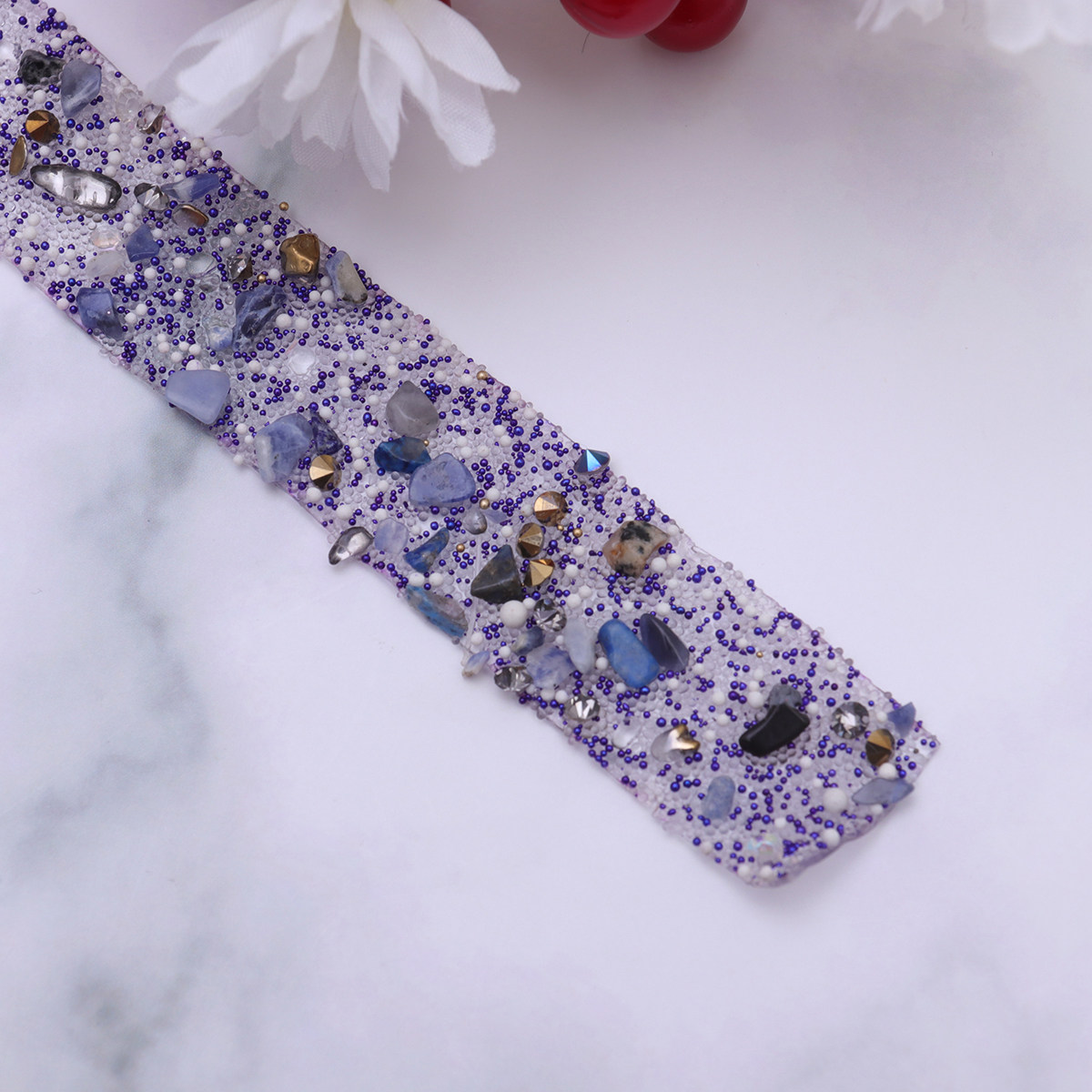 1メートルの紫色のラインストーン装飾トリム。ドレス、サッシュ - Embellishment Crafts のレビューと価格