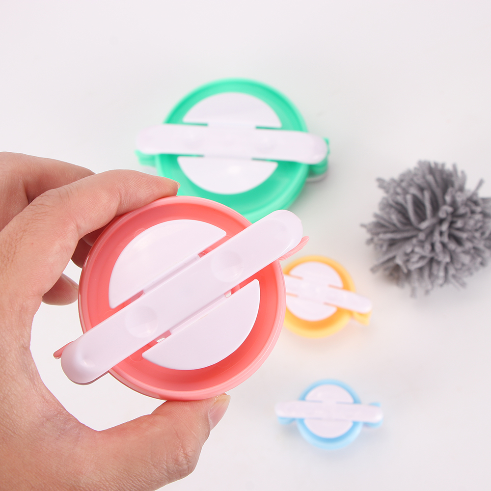 DIYでポンポンを作るための編み物ツール、ふわふわのボールを - Pom Pom Maker Tool のレビューと価格